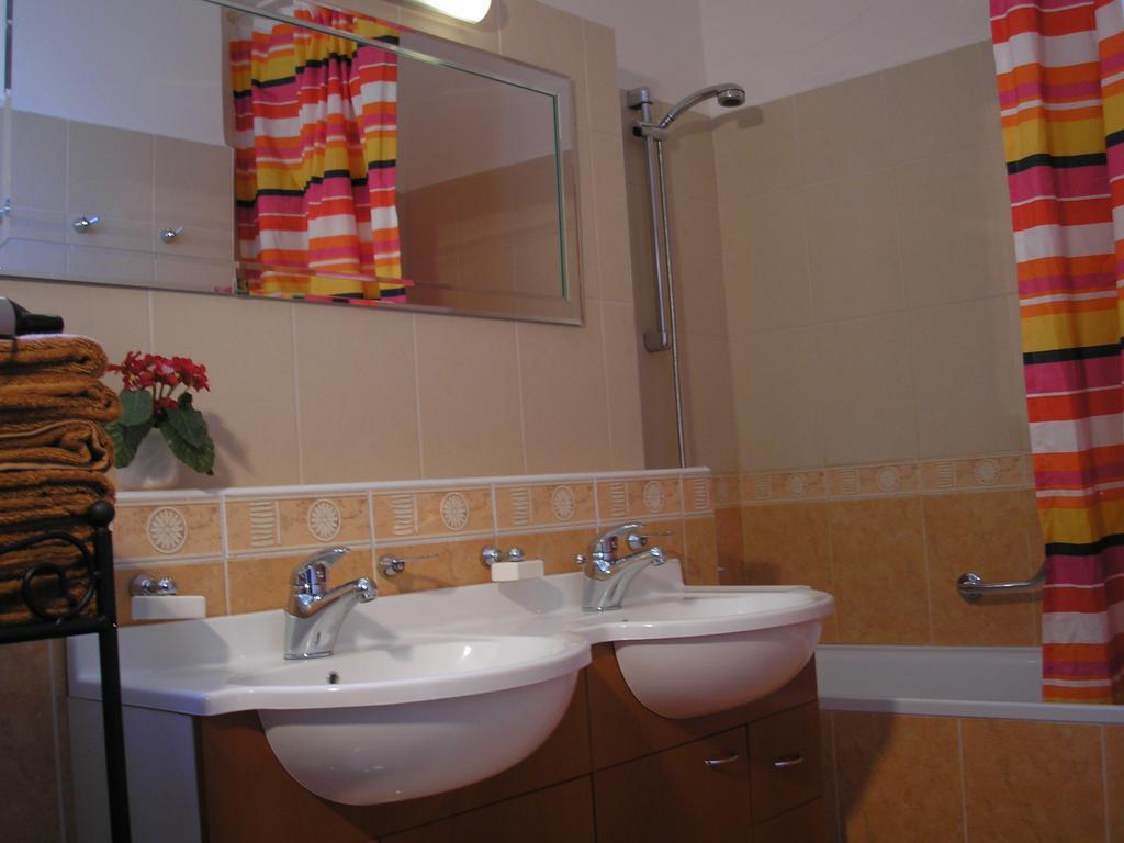 Vacation Apartment Up To 10 Bratislava Værelse billede