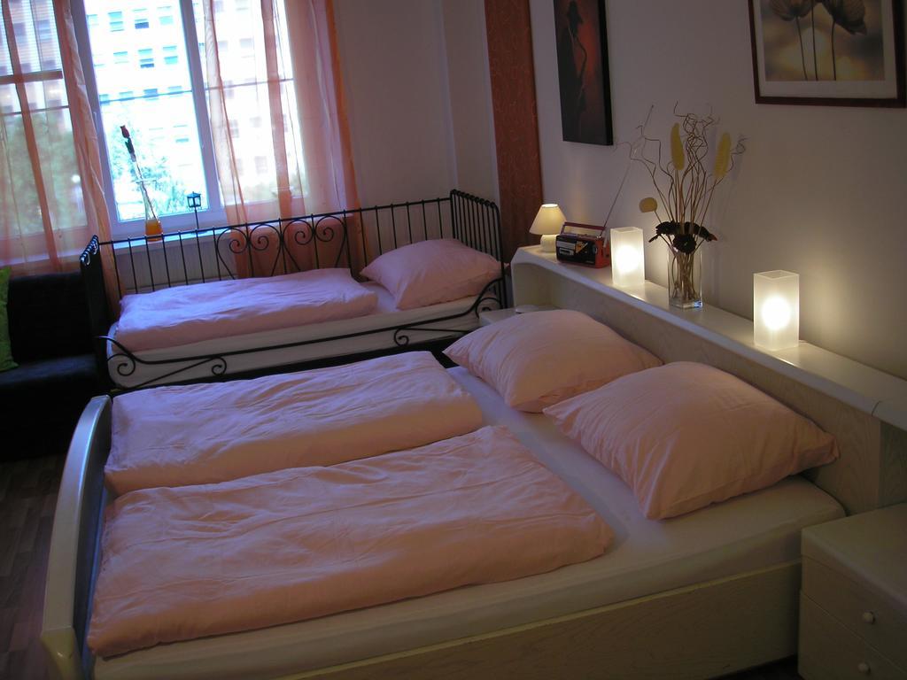 Vacation Apartment Up To 10 Bratislava Værelse billede